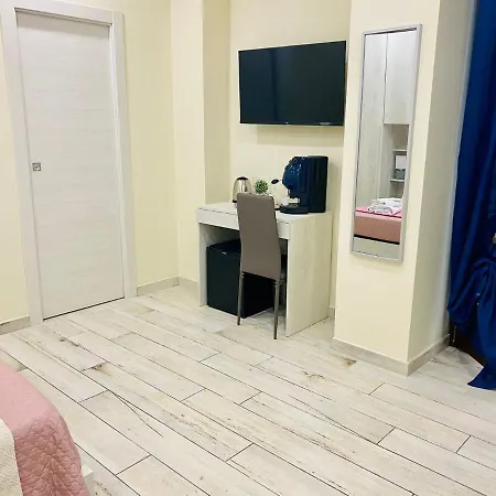 Yourhome - La Perfetta Rooms&spa Гостевой дом Мета