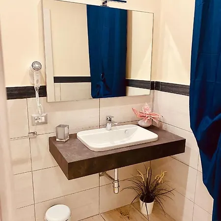 Pensión Yourhome - La Perfetta Rooms&spa