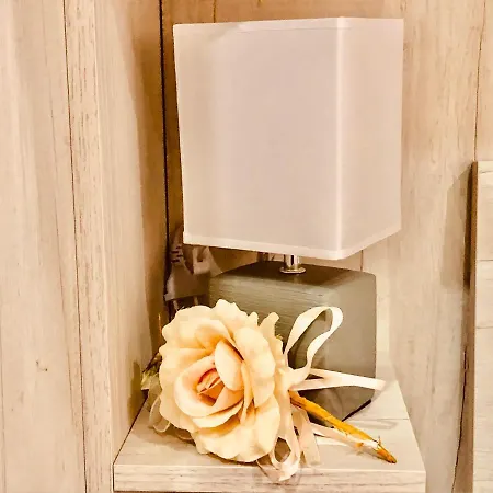 Yourhome - La Perfetta Rooms&spa Мета