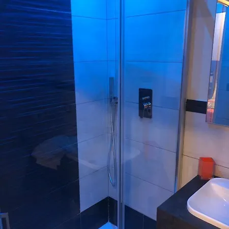 Yourhome - La Perfetta Rooms&spa Konukevi