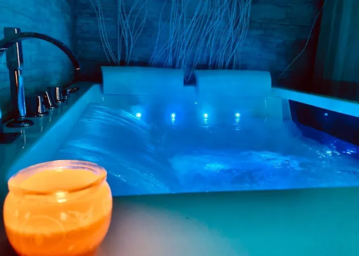 Yourhome - La Perfetta Rooms&spa Мета